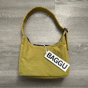 NWT BAGGU MINI NYLON SHOULDER BAG